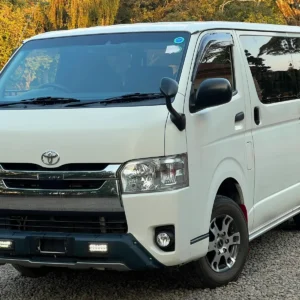 TOYOTA HIACE GL PREMIUM  2019